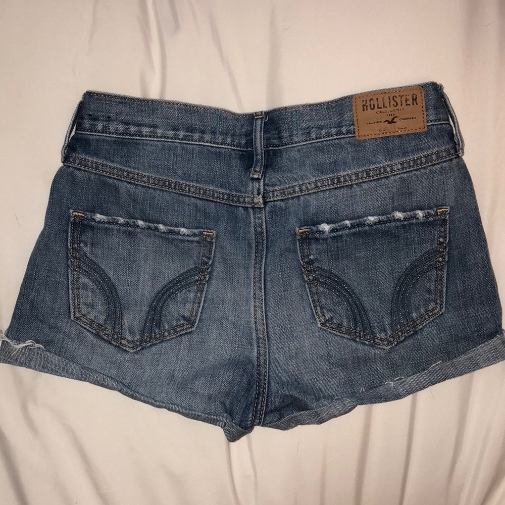 Shorts - Picture 4 of 5